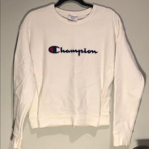White crew neck Champion sweatshirt